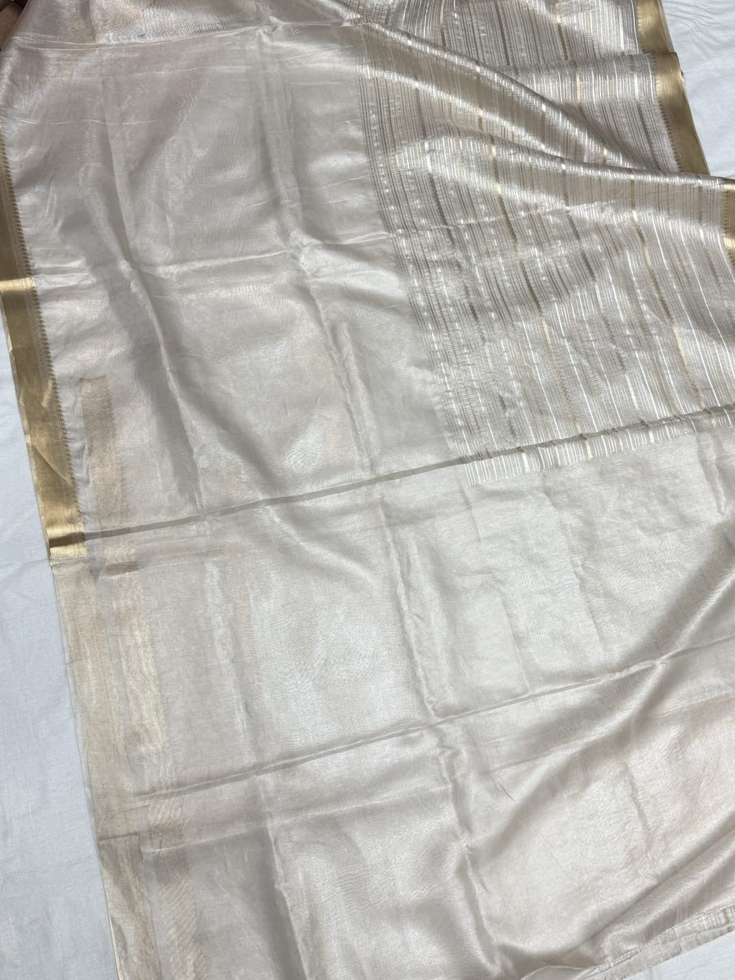 Banasari Silk Saree Silver/Gold Unstitched